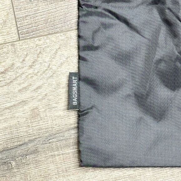 Bagsmart Light Gray Canvas Weekender Tote Bag - NWOT Comes with extras - Picture 10 of 11